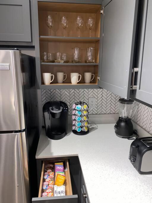 Your Warm Spacious Unit With Pool - Medical Center Houston Eksteriør billede